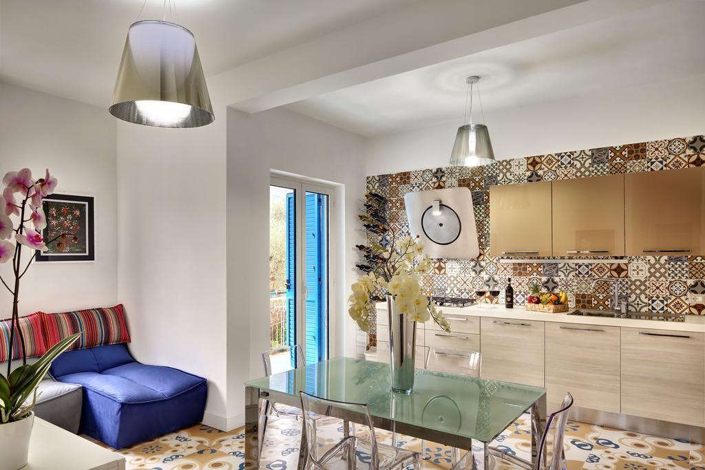 Caruso 2 By Villasandco Rentalsorrento Room photo
